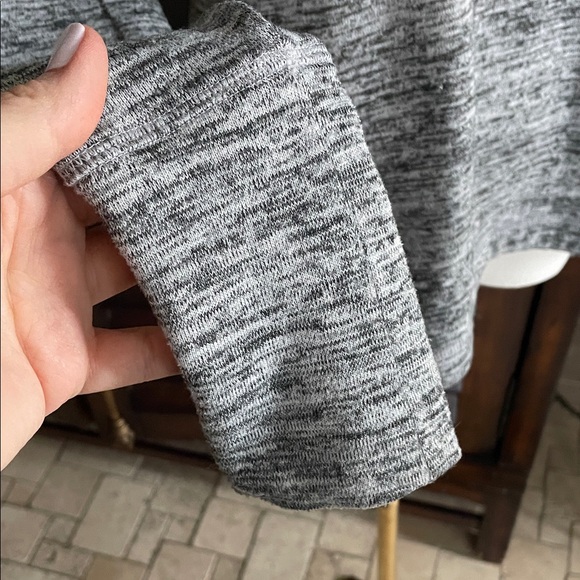 Athleta Warmer Bias Top Gray Long Sleeve Knit Top Small - Picture 6 of 9